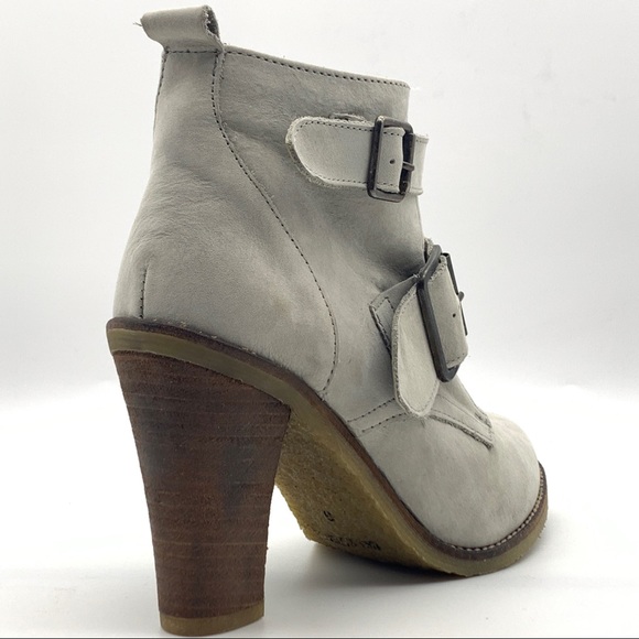 Steve Madden Verina Ice Leather Heeled Ankle Boots - Picture 7 of 16